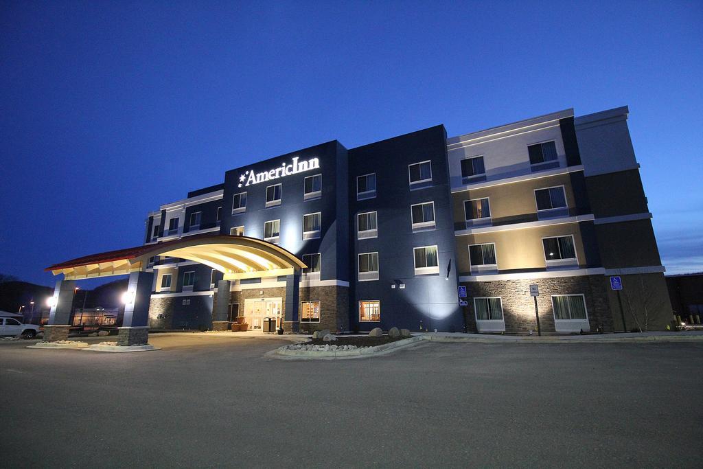 Americinn By Wyndham Уинона Екстериор снимка